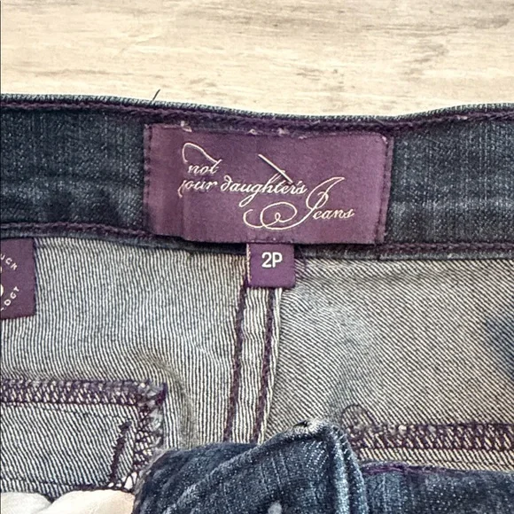NYDJ | Not your Daughter’s Jeans Dark Wash Flare Leg Jeans size 2P - Picture 3 of 8